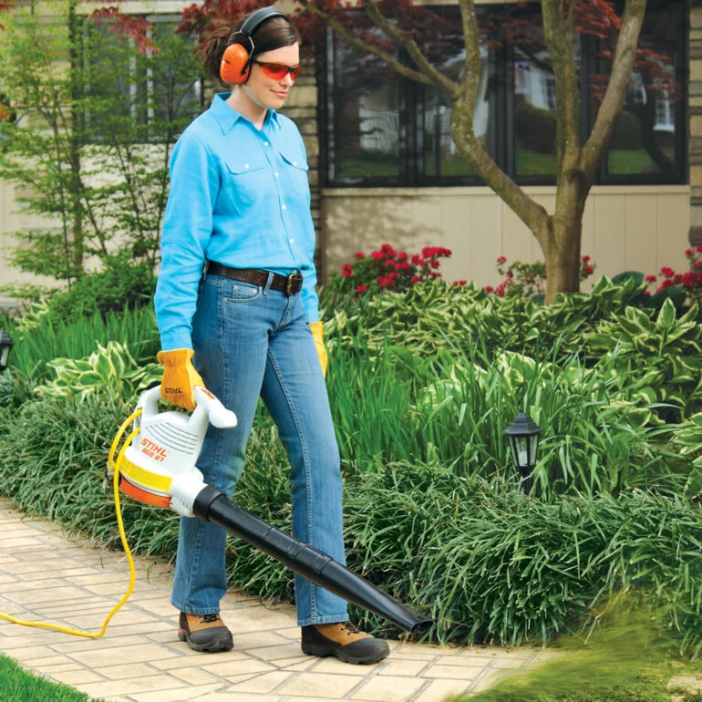 STIHL Bge Series Leaf Blowers Corded Power Reliability feature image