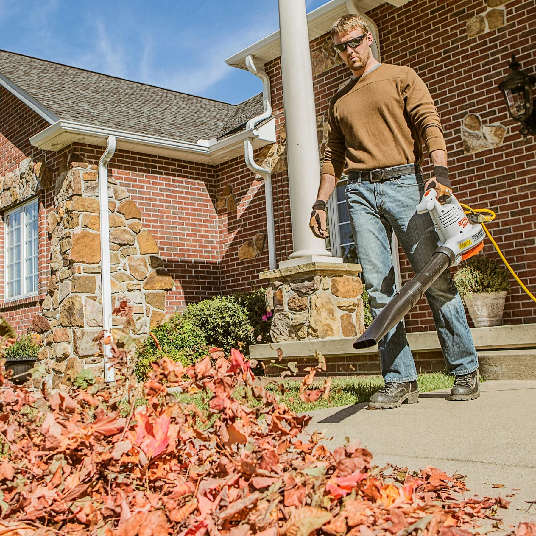 STIHL Bge Series Leaf Blowers Homeowner Friendly Operation feature image