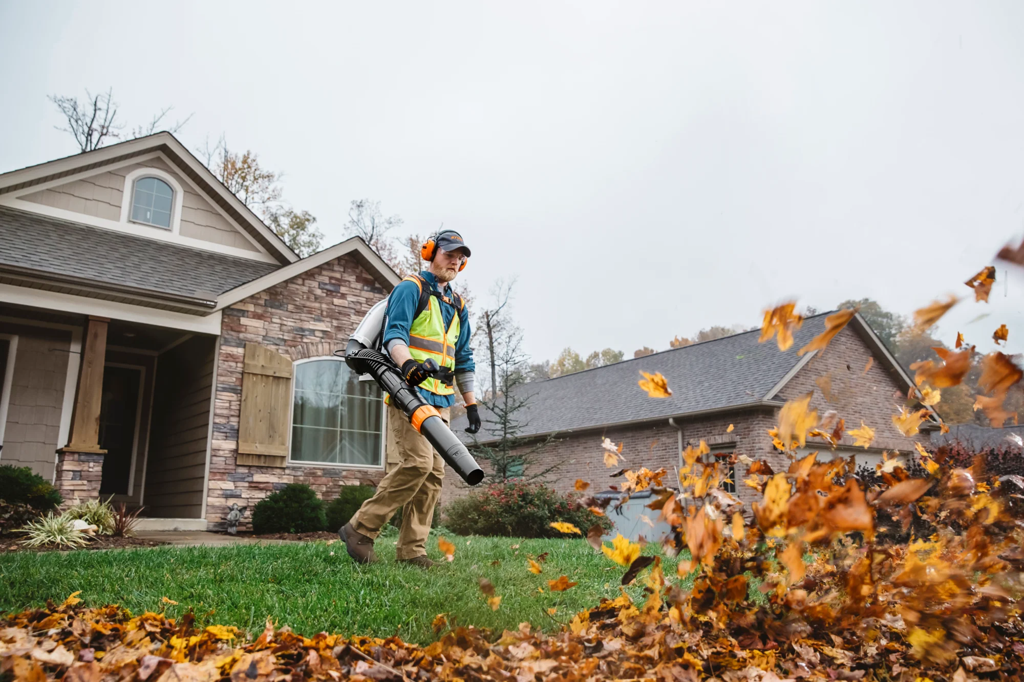 STIHL Br Series Leaf Blowers Superior Cfm Output feature image
