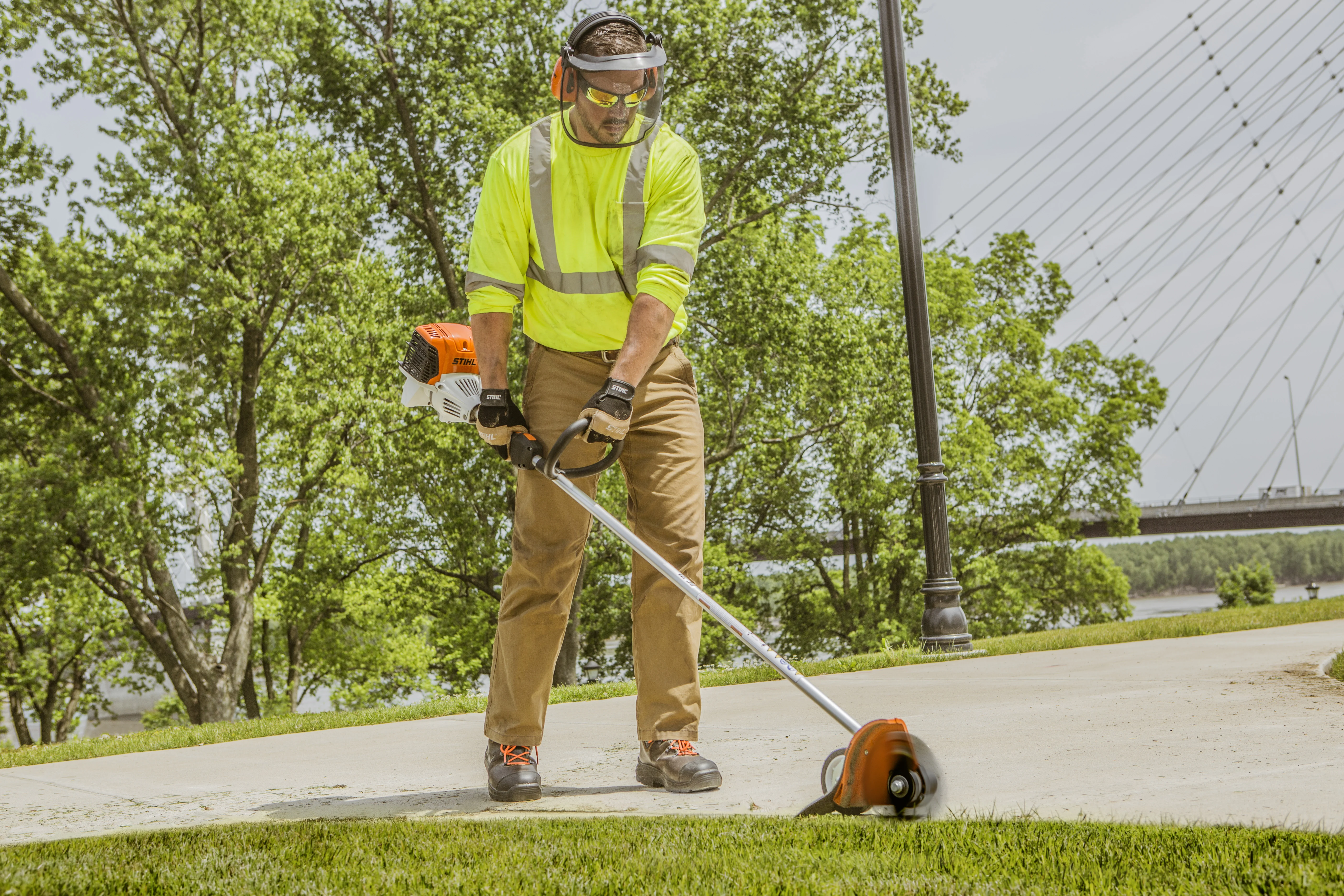 Stihl Fc Series Edgers Fc111 Close Edging Action product image