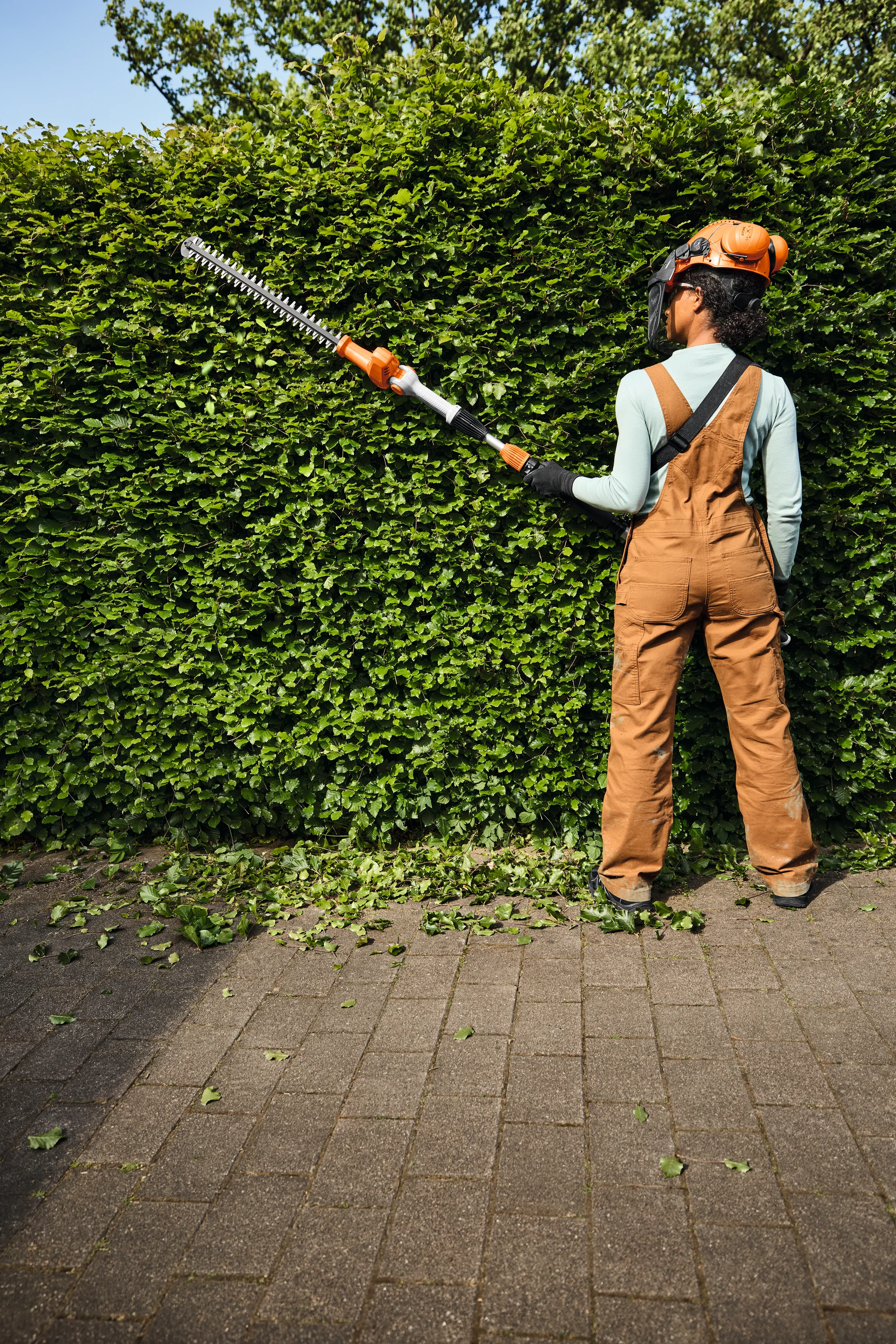 Stihl Extended-Reach Hedge Trimmer HLA 40 Stihl Extended-Reach Hedge Trimmer HLA 40
