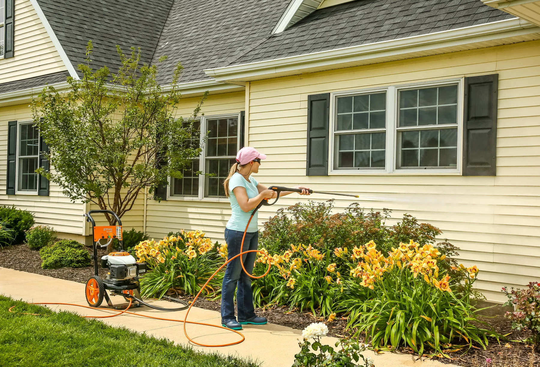 Stihl Rb Series Pressure Washer Rb 200 Man Cleaning House product image