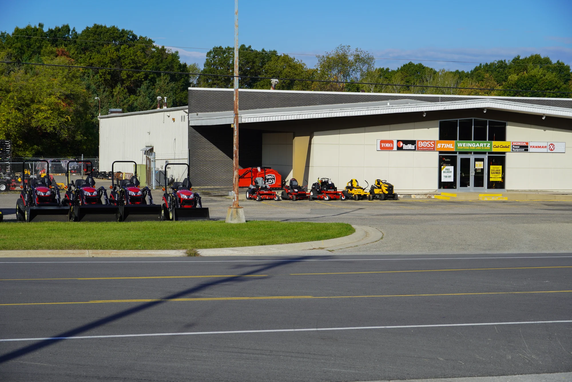 Store Location Cedar Springs Seasonal Exterior product image