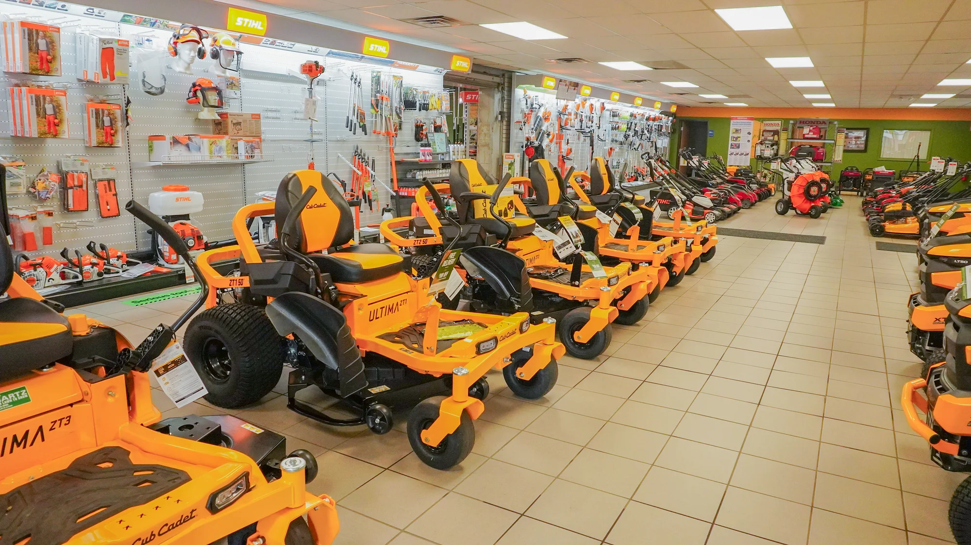 Store Location Livonia Featured Brand Sections Cub Cadet product image