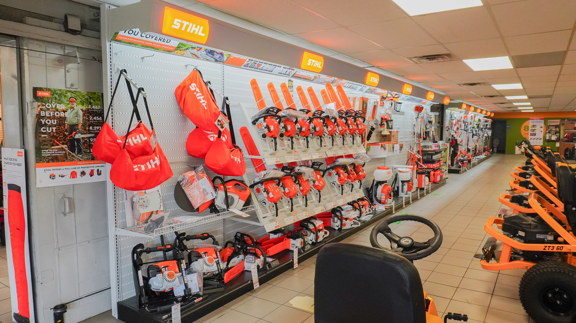 Store Location Livonia Key Product Displays Chainsawa product image