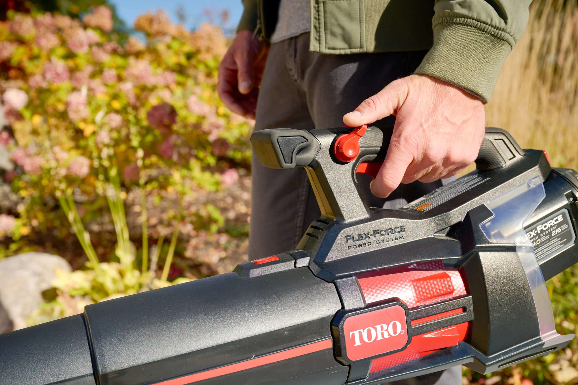 Toro 60V MAX Leaf Blower 51827 Toro 60V Max 900 Series Leaf Blower 51827 Trigger Control Closeup product image