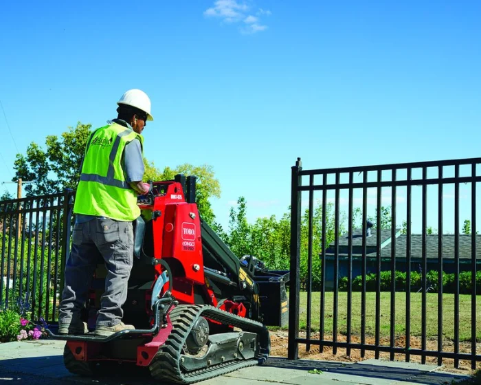Toro Dingo Tx 750 Electric Wide Track Loader 22231 Man By Fence product image