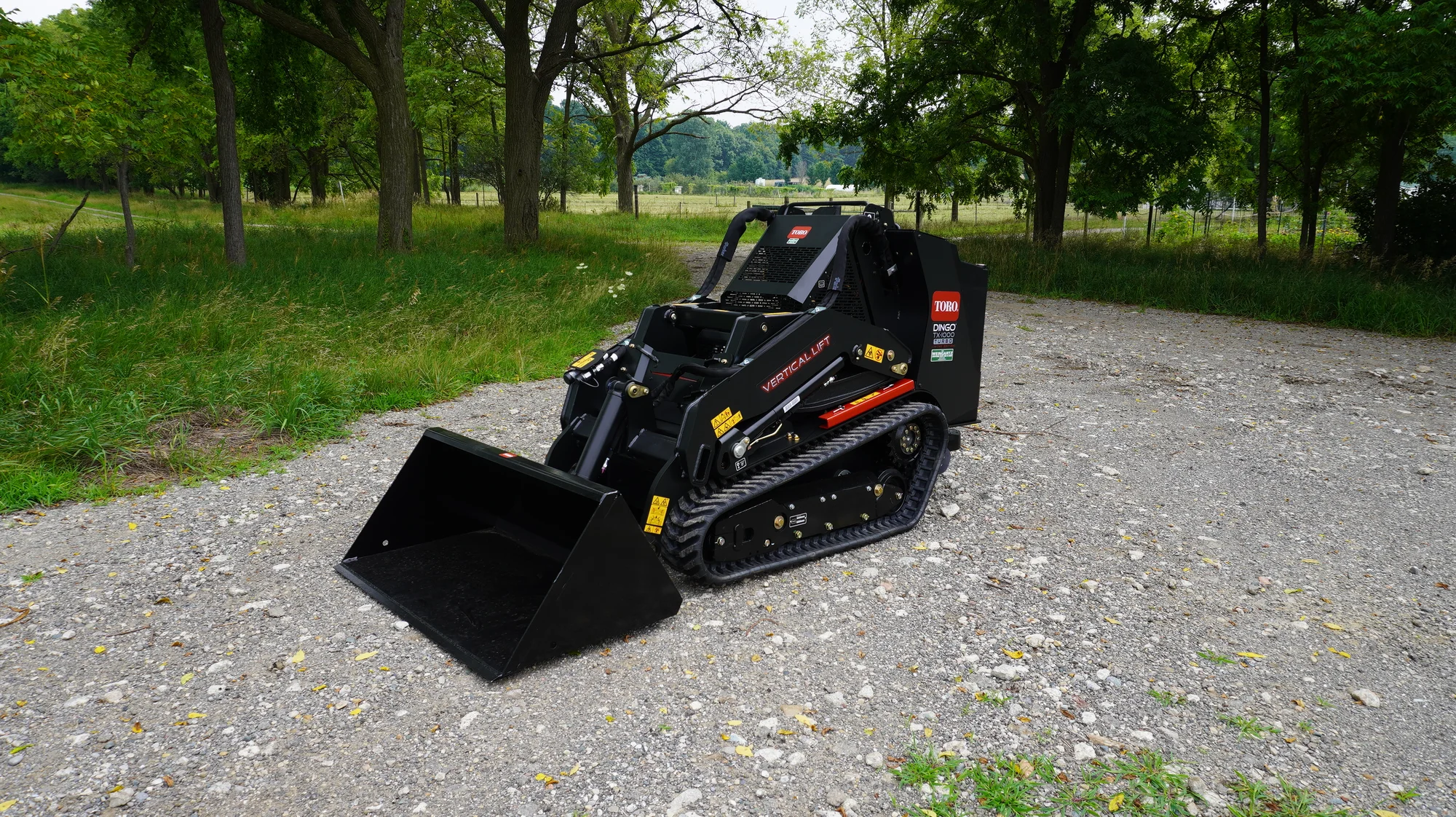 Toro Dingo Tx1000 Compact Loader On Gravel product image