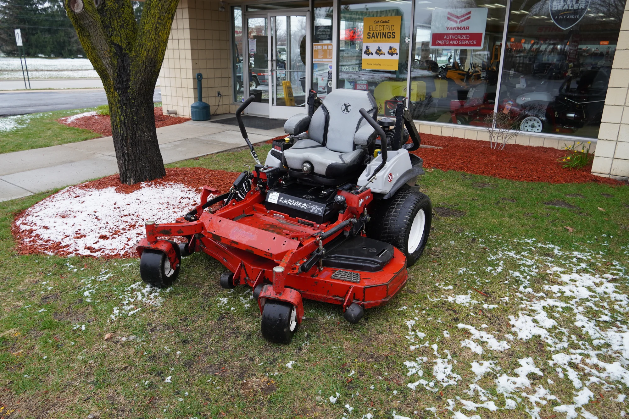 Used Exmark Lazer X Series 60 in Zero Turn Mower TR032025AA-776-2RTM