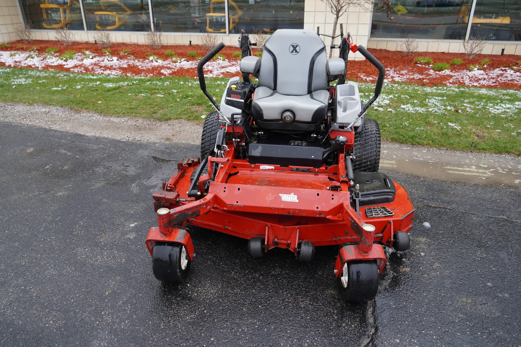 Used Exmark Lazer X Series 60 in Zero Turn Mower TR032025AA-776-6RTM