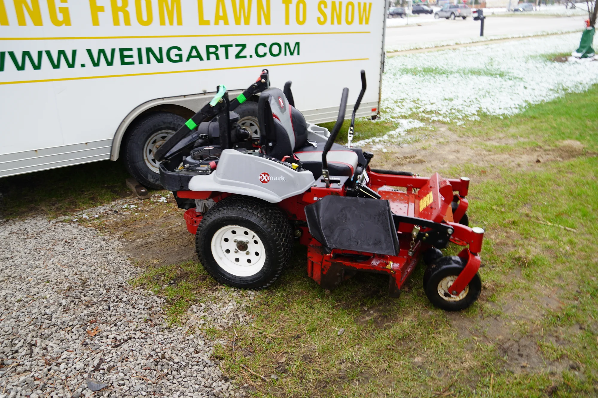 Used Exmark Lazer E Series 52 In Zero Turn Mower TR040222AA-776-6