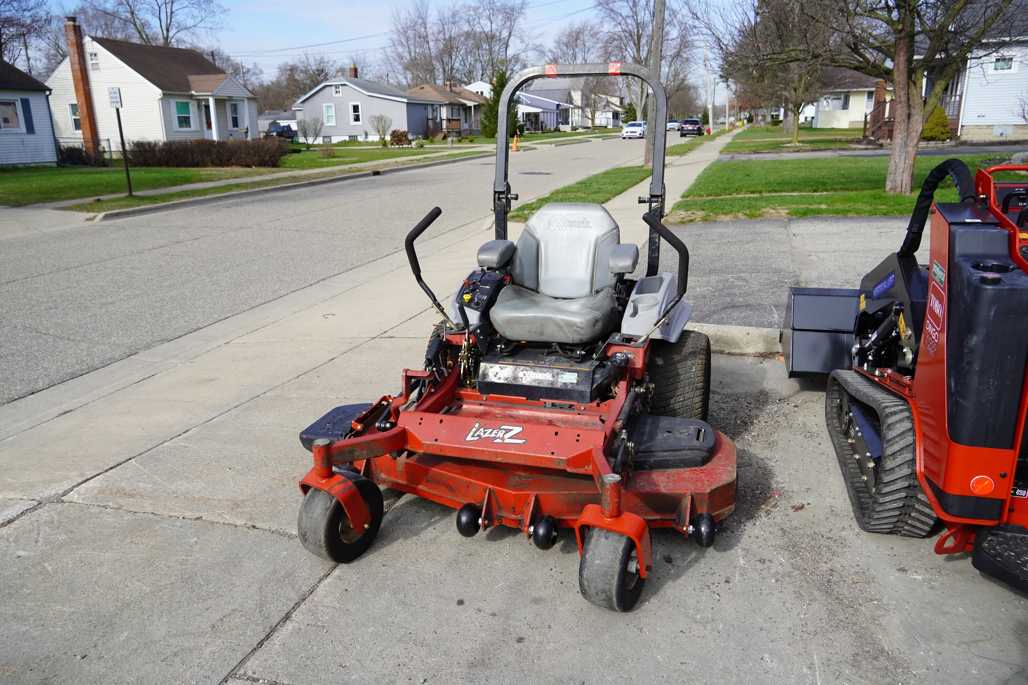 Used Exmark Lazer S Series 60 in Zero Turn Mower TR4556U-25RTM