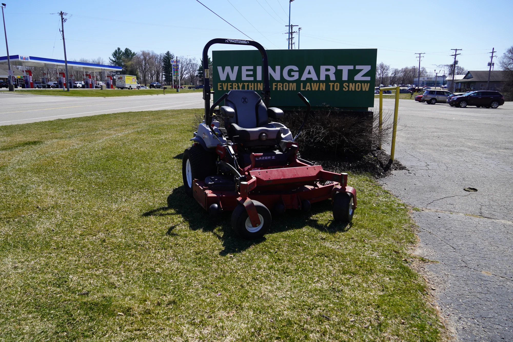 Used Exmark Lazer X Series 60 in Zero Turn Mower TR4723RTM
