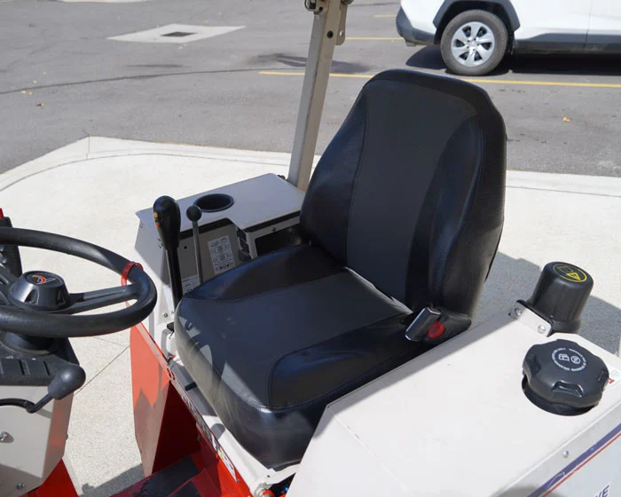 Used Ventrac 4500P All-Wheel Drive Articulating Tractor with 72 in Mower Deck TR5016FRTM Tr5016 9