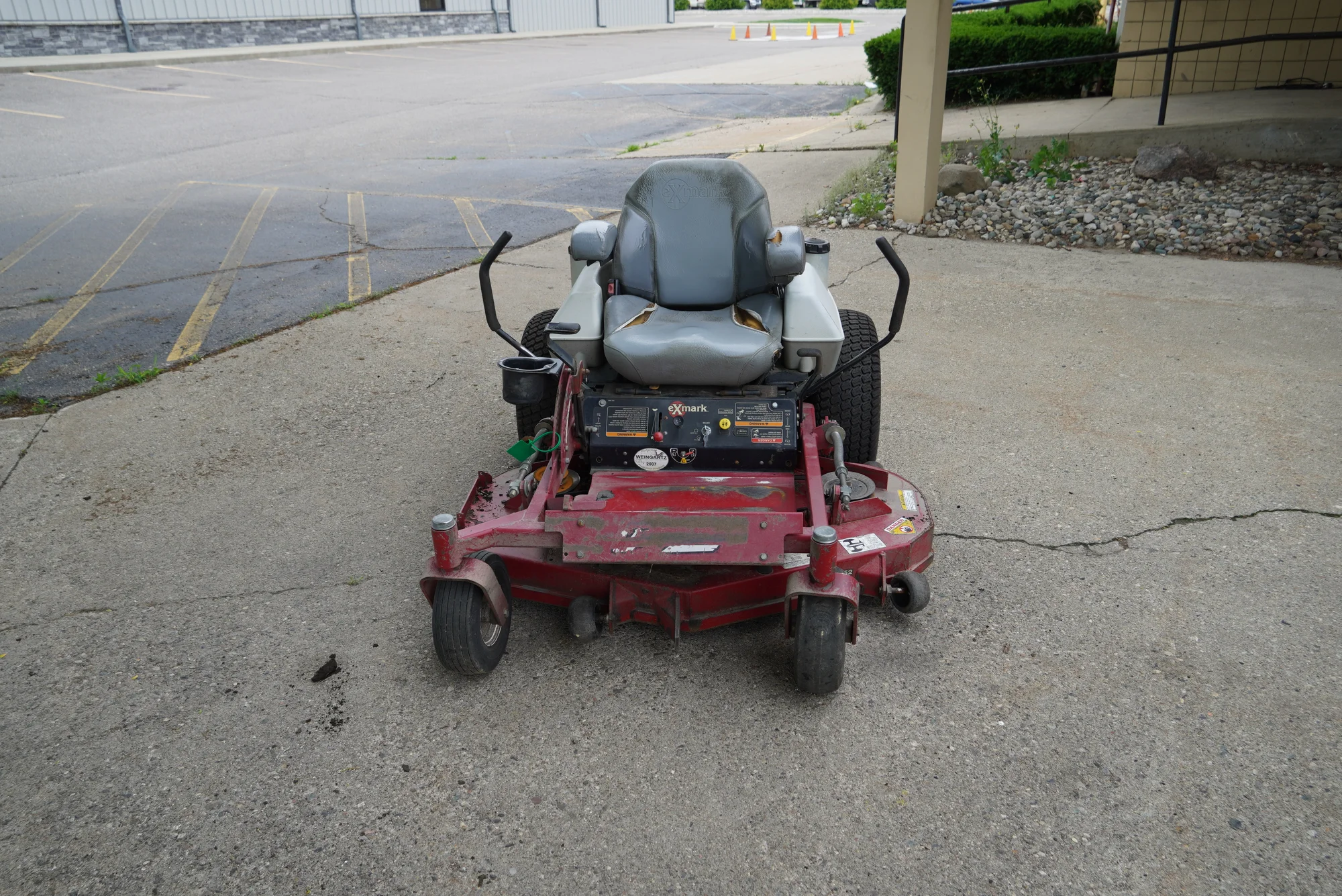 Used Exmark Lazer LHP23KC523 52 in Zero Turn Mower TR52422CRTM