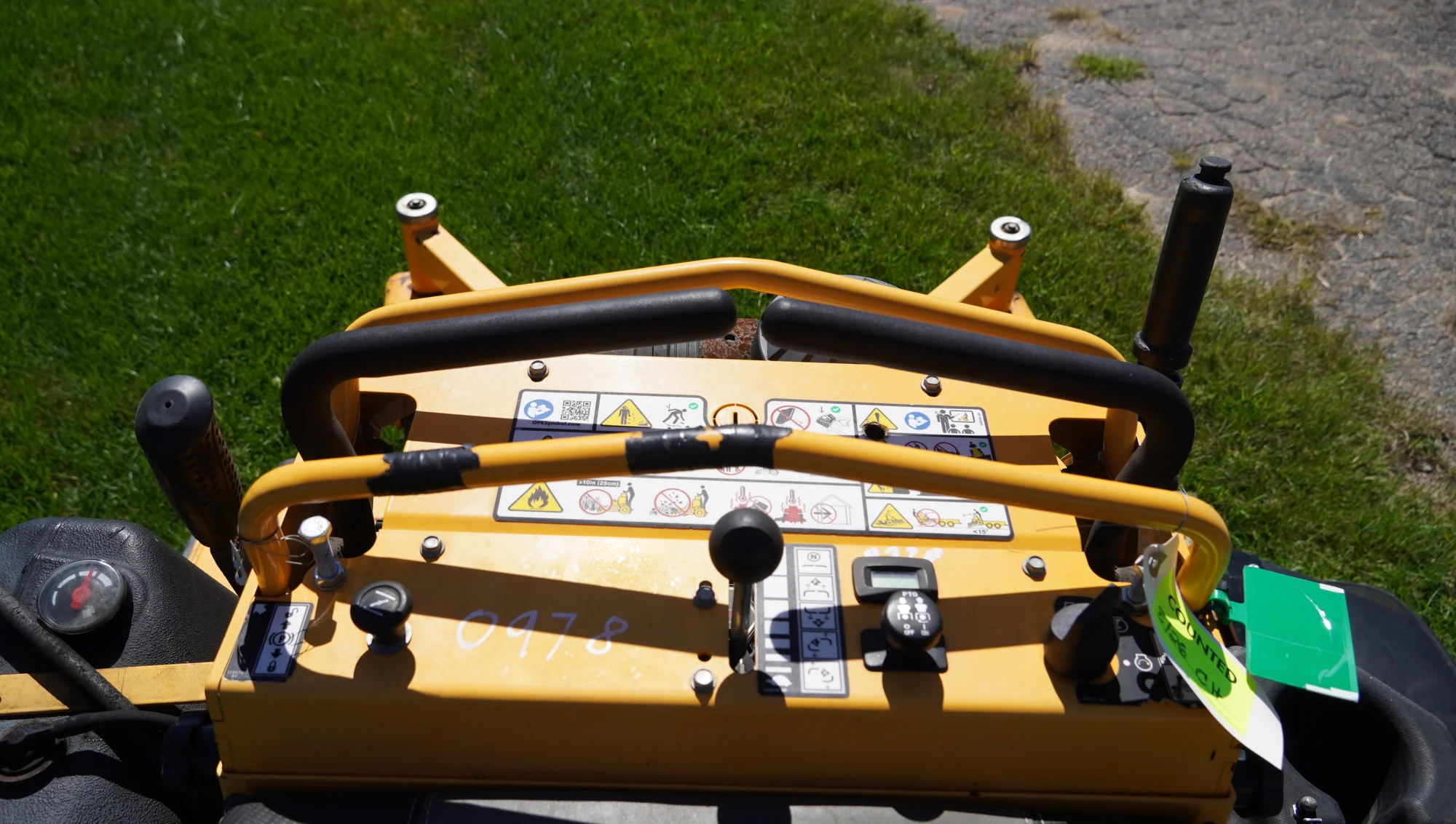 Used Cub Cadet PRO X 660 60 in Stand-On Mower TR10200RTM Used Cub Cadet PRO X 660 60 in Stand-On Mower TR10200RTM