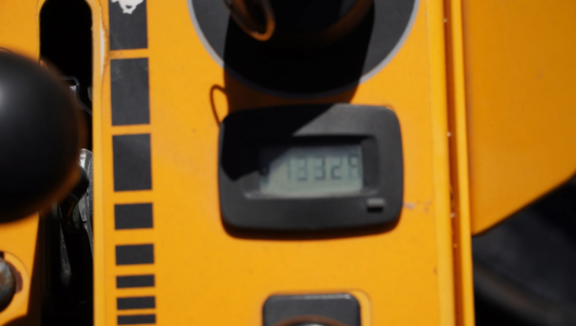 Used Cub Cadet PRO Z 960 60 in Zero Turn Mower with Bagger TR10143RTM Used Cub Cadet PRO Z 960 60 in Zero Turn Mower with Bagger TR10143RTM