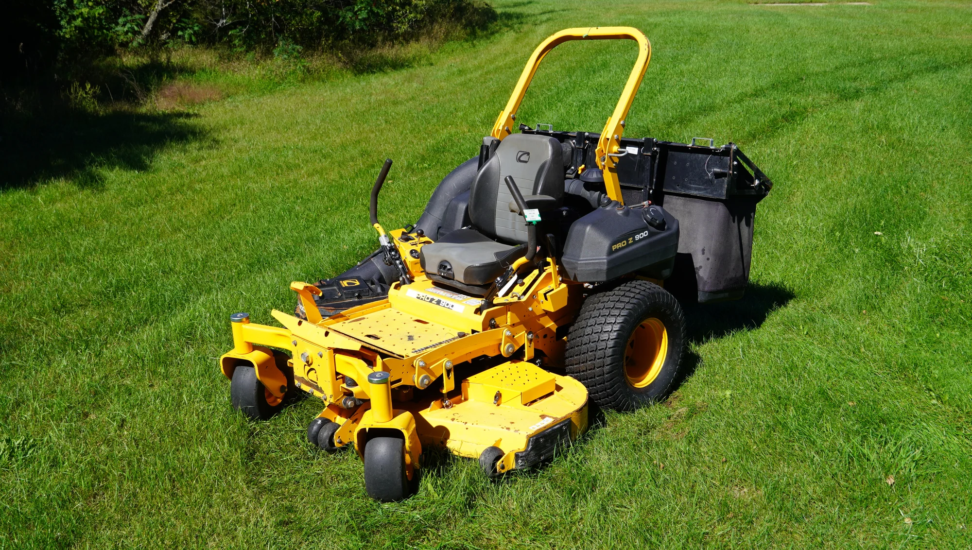 Used Cub Cadet PRO Z 960 60 in Zero Turn Mower with Bagger TR10143RTM