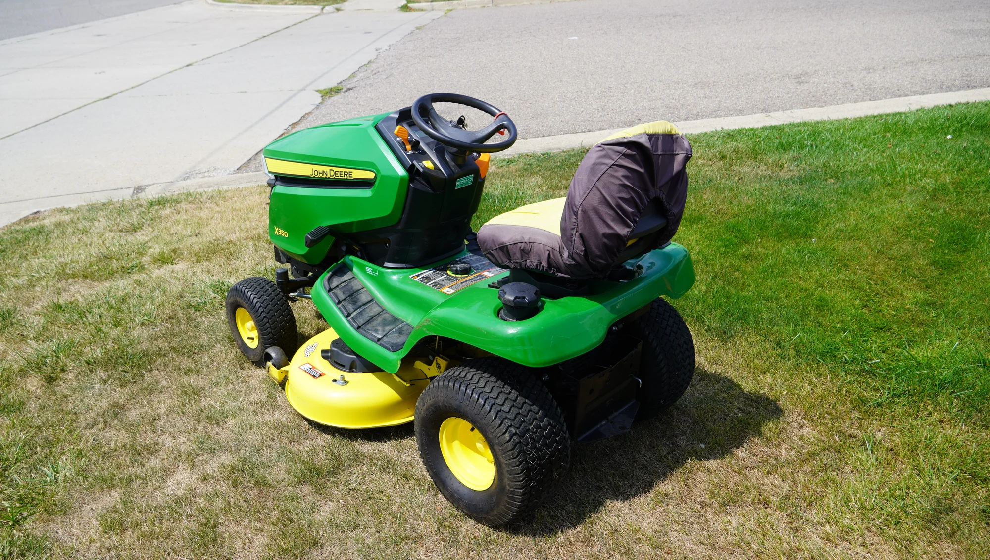 Used John Deere X350 with 42 in mower deck TR4959F