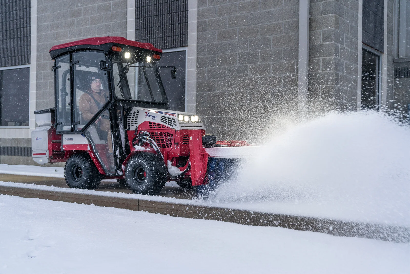 Ventrac 4520 Series Compact Utility Tractors Comfortable Operator Platform feature image