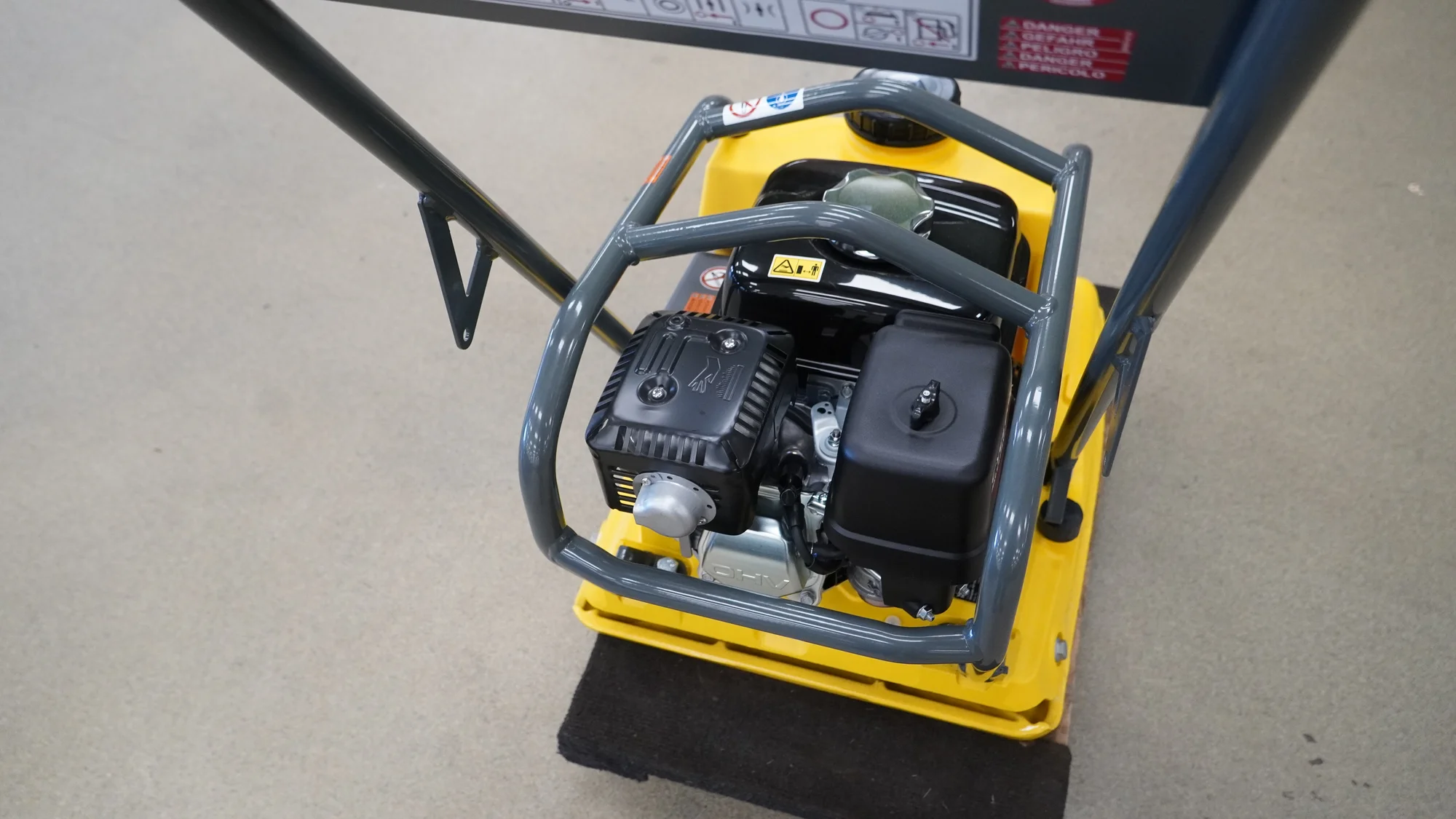 Wacker Vibratory Plate 5100018324 Vibratory Plate 5100018324 Back View product image