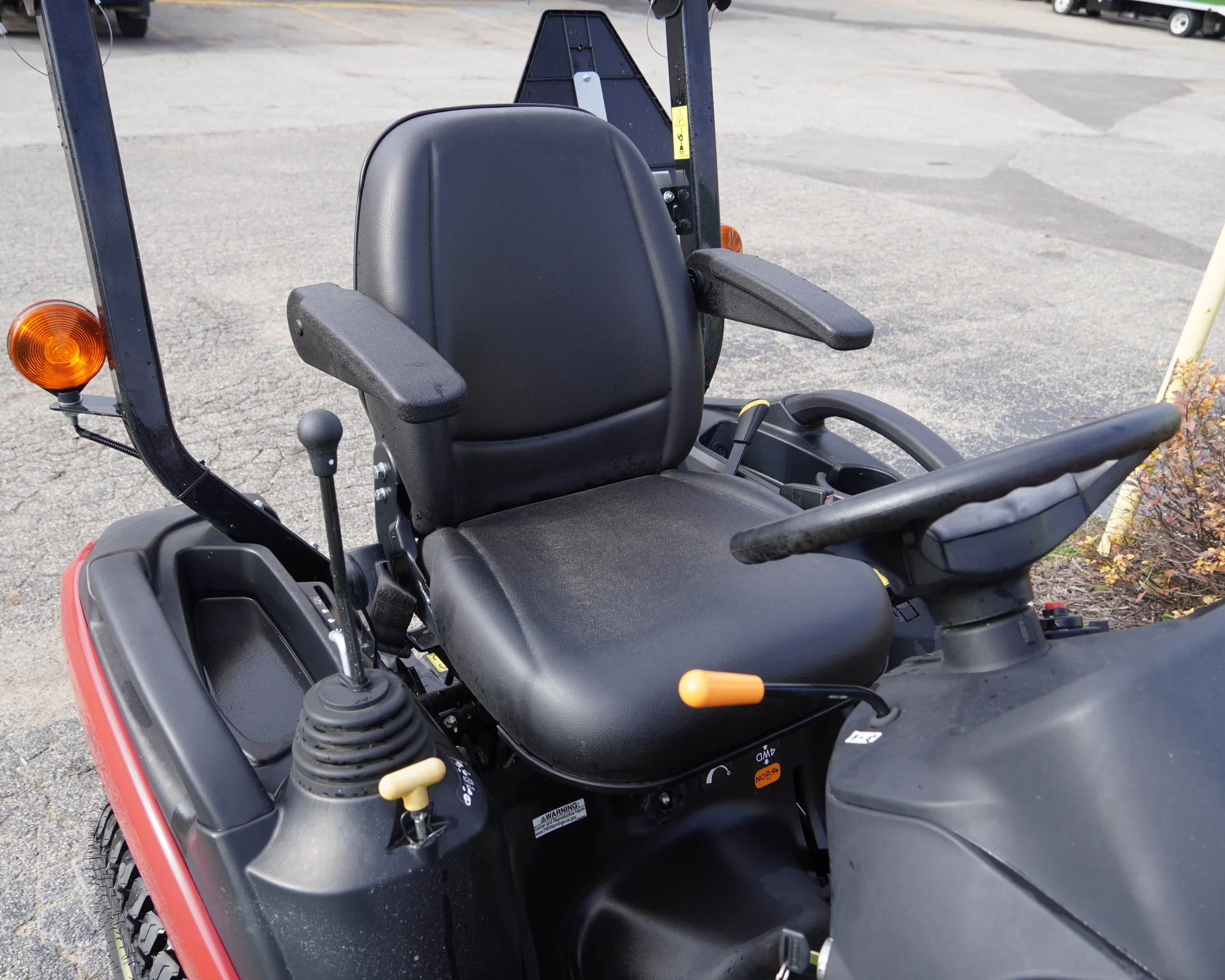 Yanmar Sa Series Compact Utility Tractor Sa223Bt L 420979 Seat product image