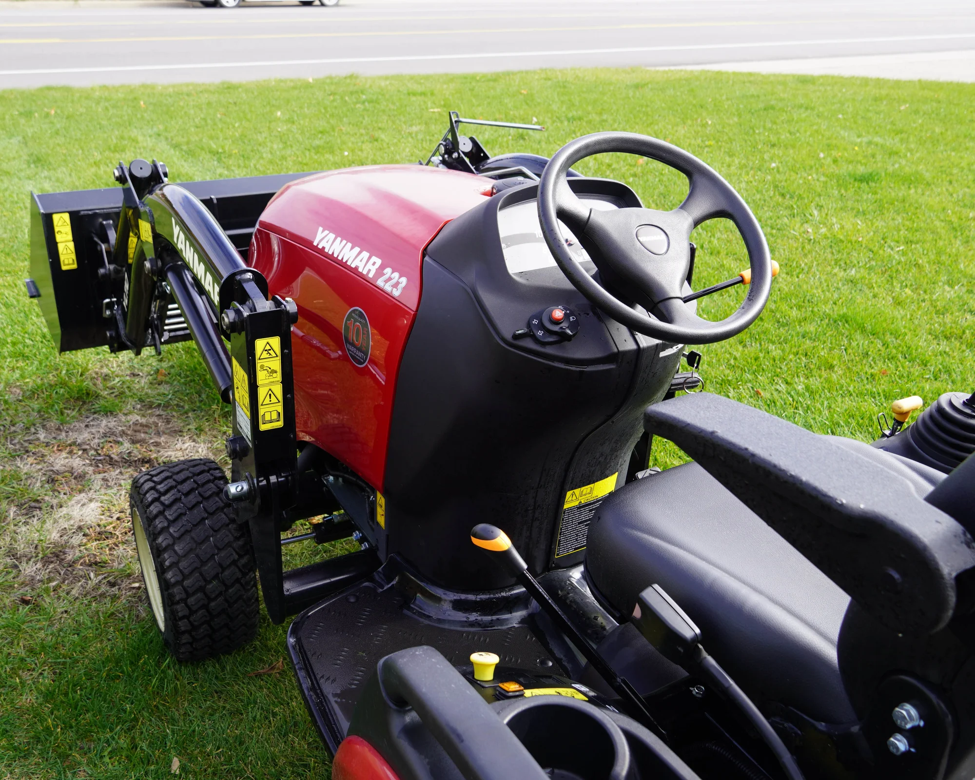 Yanmar SA Series Compact Utility Tractor SA223BT-L-420979