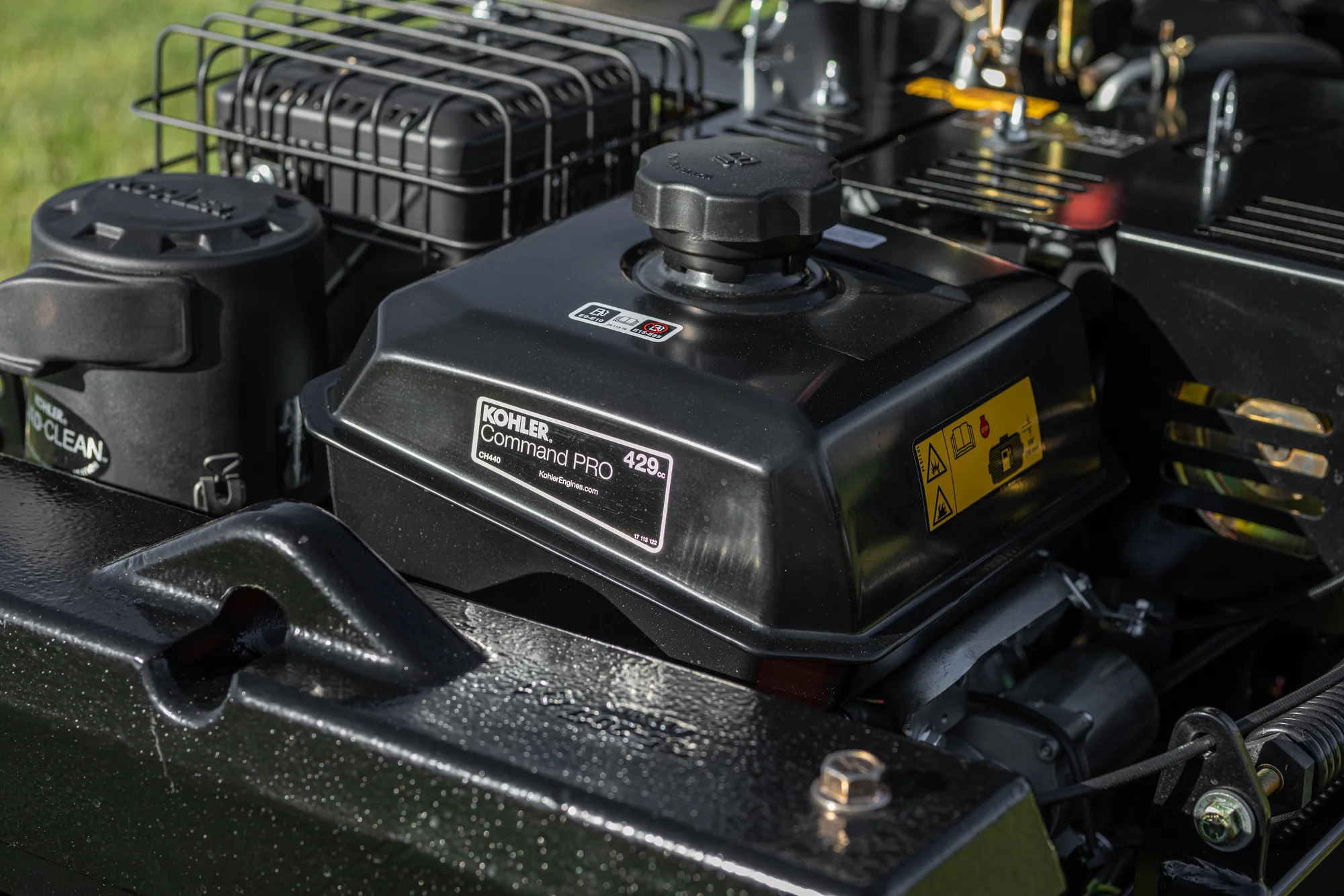 Z-Turf Z-Aerate 24 Stand-on Aerator ZA3624 Z Turf Z Aerate 24 Stand On Aerator Za3624 Engine product image