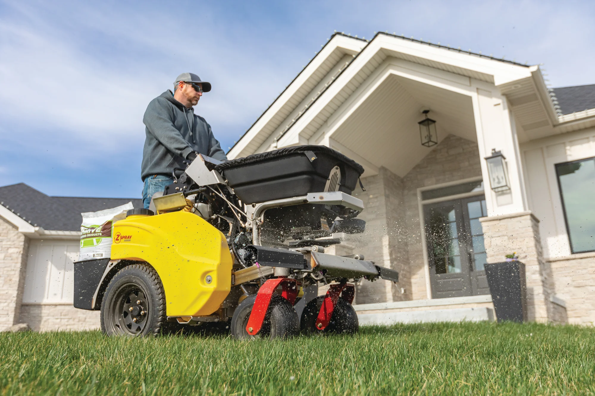 Z-Turf Z-Spray Junior Sprayer ZSX3624 Z Turf Z Spray Junior Sprayer Zsx3624 Wide Angle Man House product image