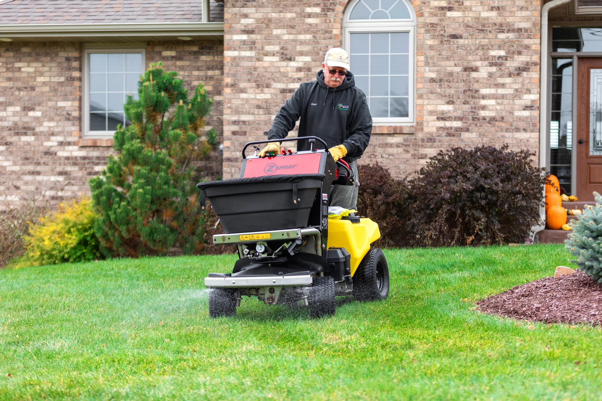 Z-Turf Z-Spray Lean-to-Steer Sprayer ZSL3620