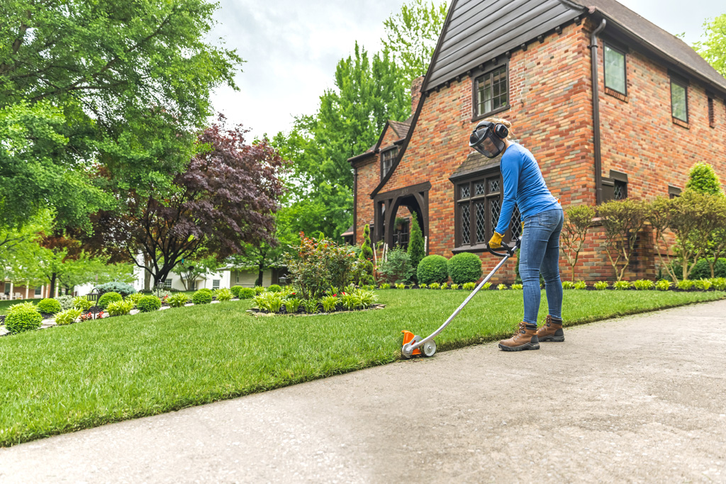 Replace an Edger Blade Each Season