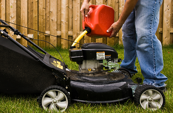 5 Reasons Pre-Mixed Fuel is Best