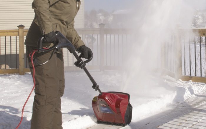 Buyer’s Guide to Electric Snow Blowers