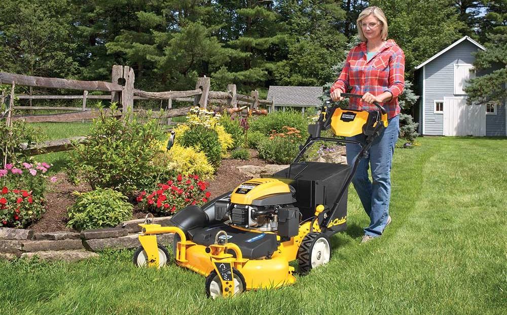 Buyer's-Guide-to-Walk-Behind-Lawn-Mowers - Featured Image