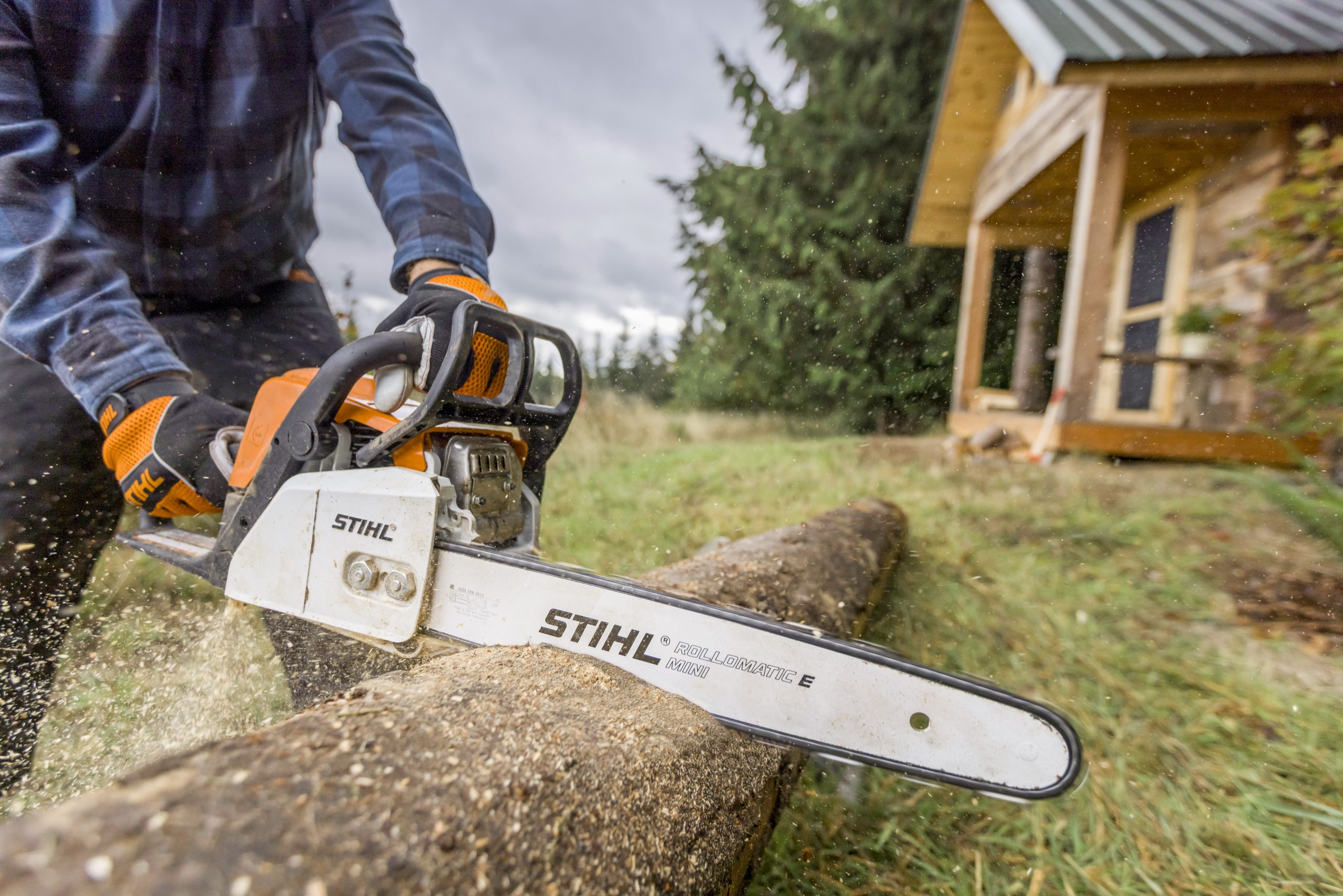 Buyer’s Guide to Chainsaws