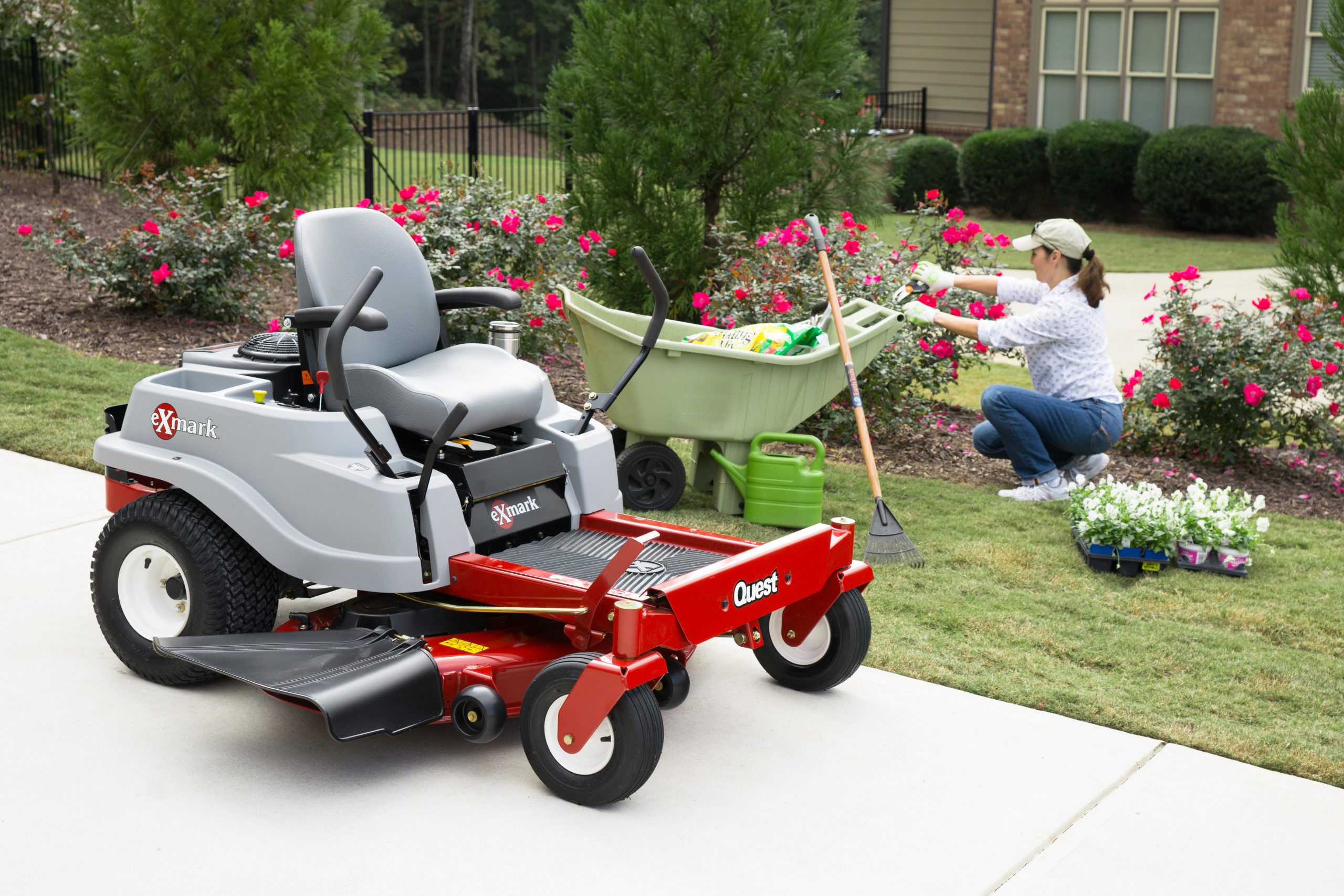 Tips For Choosing The Best Riding Mower For Your Lawn
