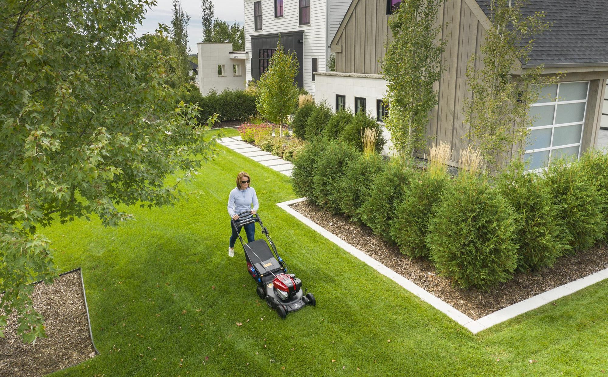 How to Lubricate the Cables on a Toro 20332 Lawn Mower