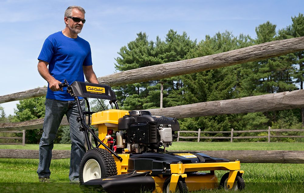 Buyer's Guide to Cub Cadet Wide Area Lawn Mowers