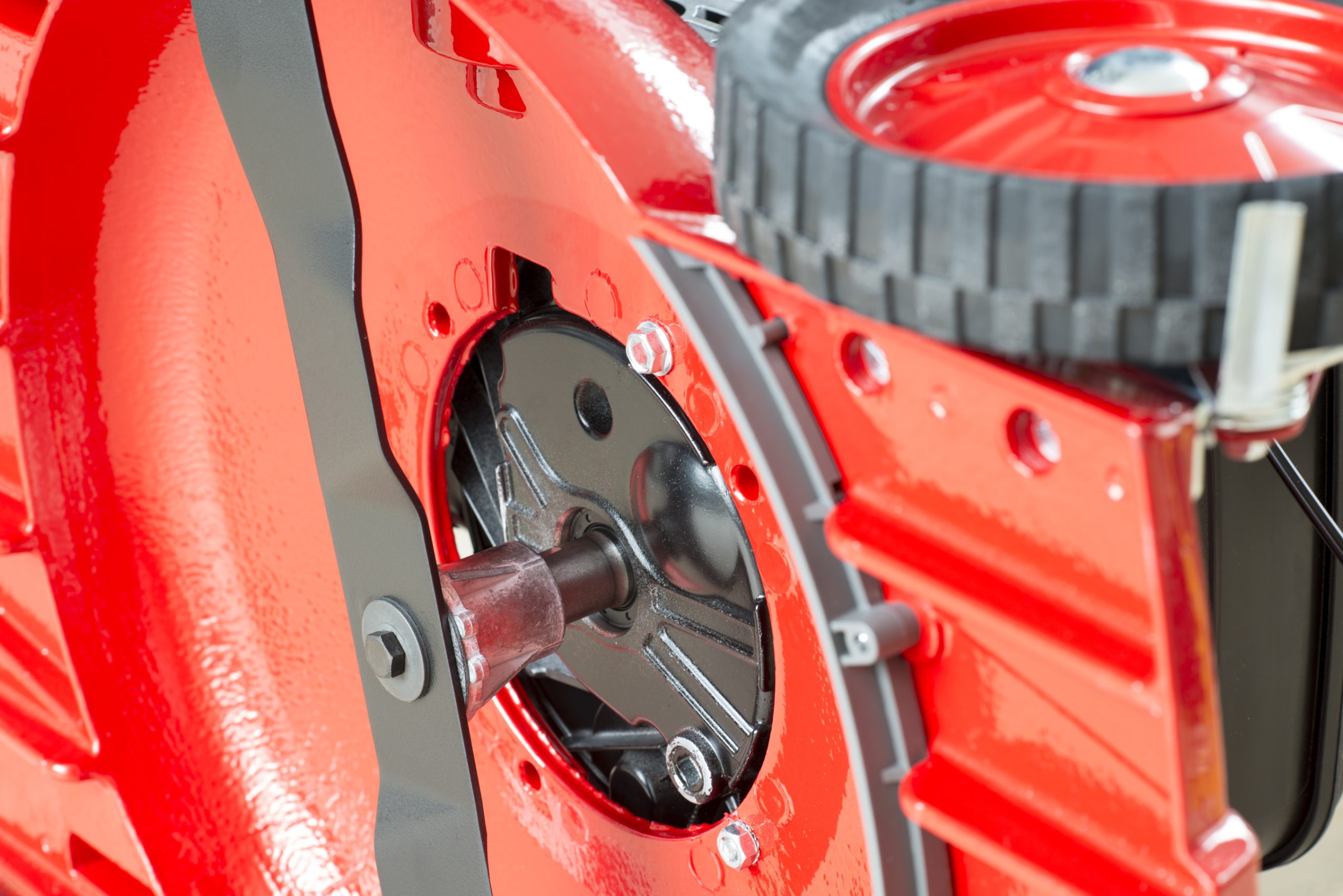 How to Sharpen the Blade on Your Walk Behind Lawn Mower