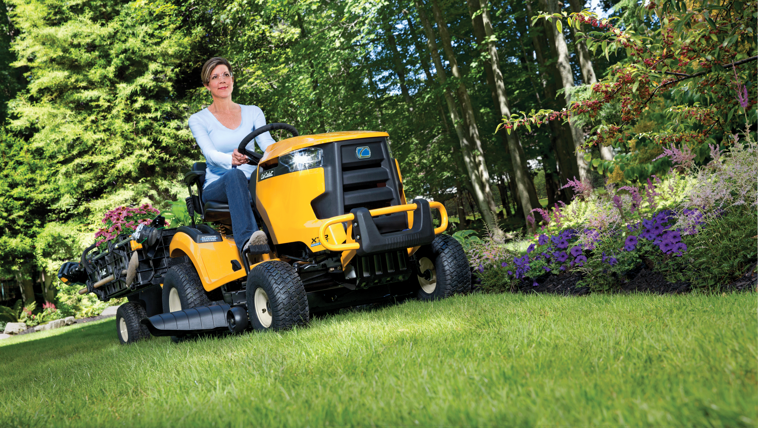 How to Change the Spark Plug on a Lawn Tractor