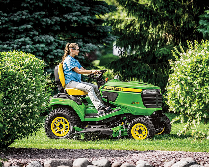 How to Change the Oil in a John Deere Tractor