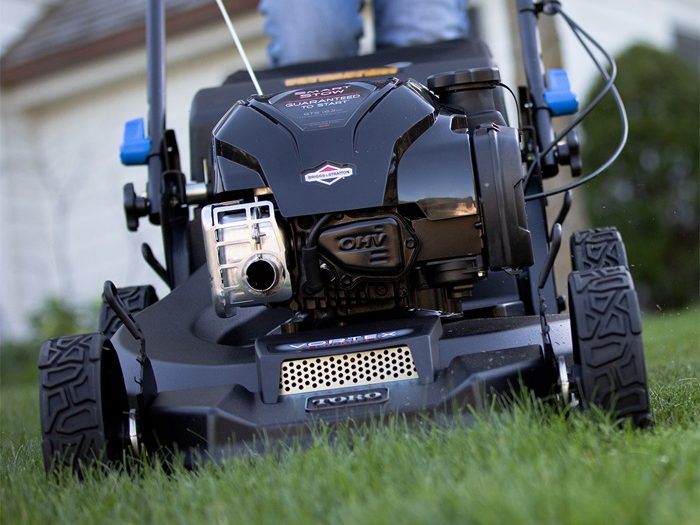 How to Change the Spark Plug on a Toro Lawn Mower