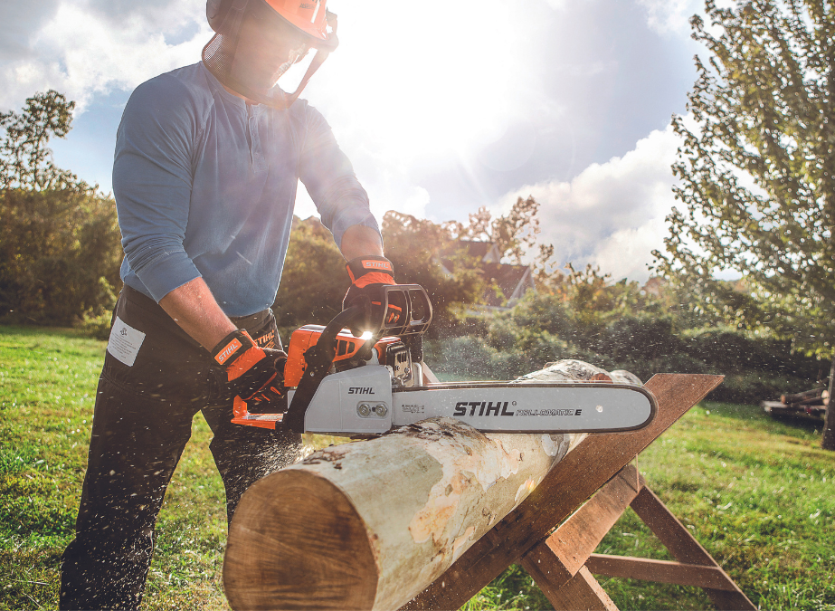 How to Replace the Chain on a Chainsaw - Weingartz