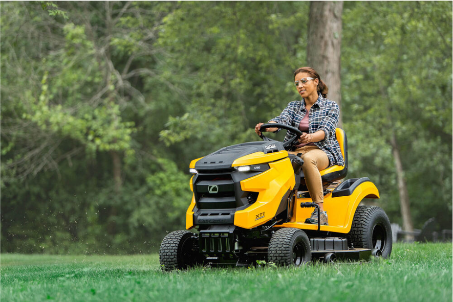 HOW TO CHANGE THE FUEL FILTER ON A CUB CADET XT1