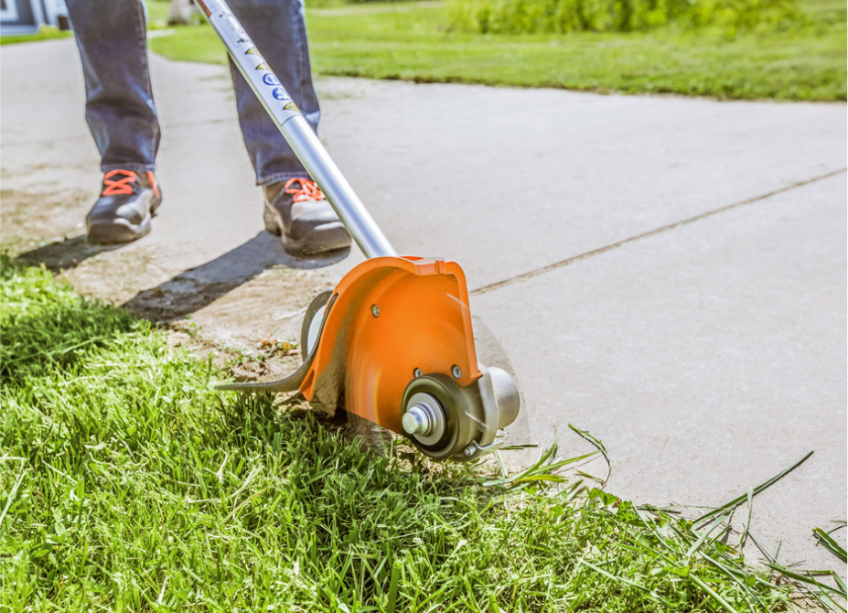 WHEN TO REPLACE YOUR EDGER BLADE